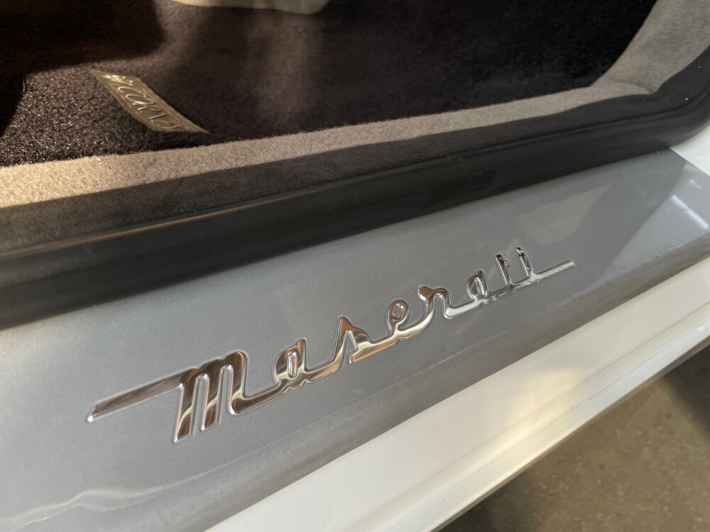 Maserati Quattroporte 4.2 V8 400hp 2007 -Youngtimer- ZF