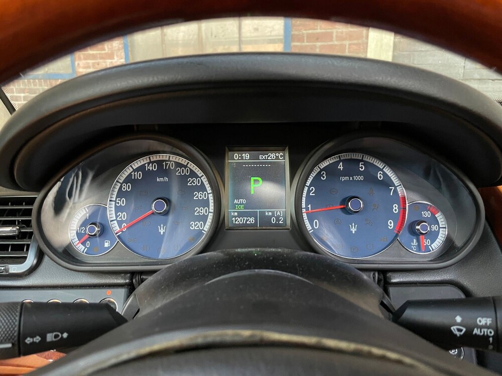 Maserati Quattroporte 4.2 V8 400hp 2007 -Youngtimer- ZF