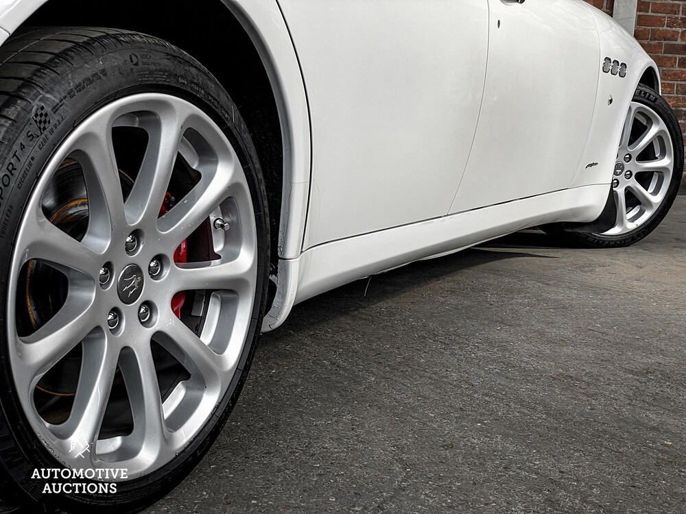 Maserati Quattroporte 4.2 V8 400hp 2007 -Youngtimer- ZF