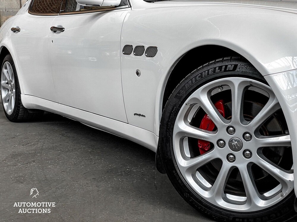 Maserati Quattroporte 4.2 V8 400hp 2007 -Youngtimer- ZF