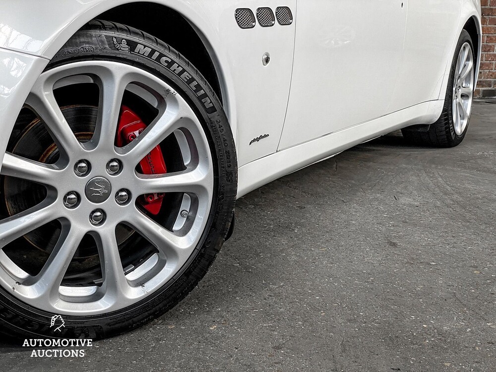 Maserati Quattroporte 4.2 V8 400hp 2007 -Youngtimer- ZF