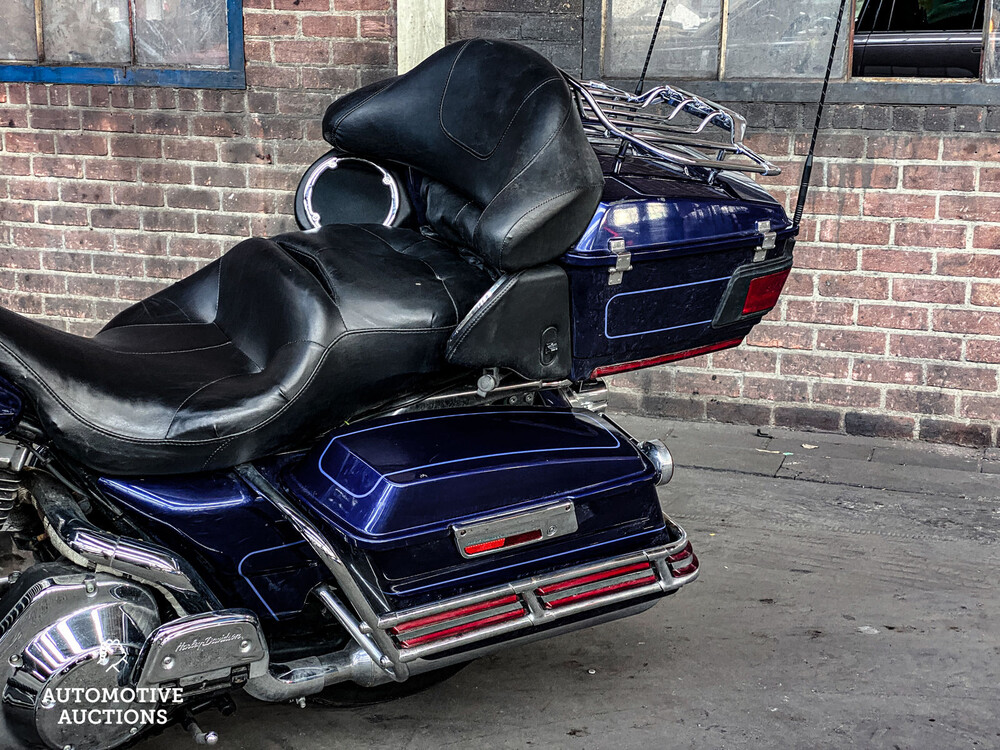 Harley-Davidson FLHT Electra Glide Ultra Classic Motorcycle Cruiser