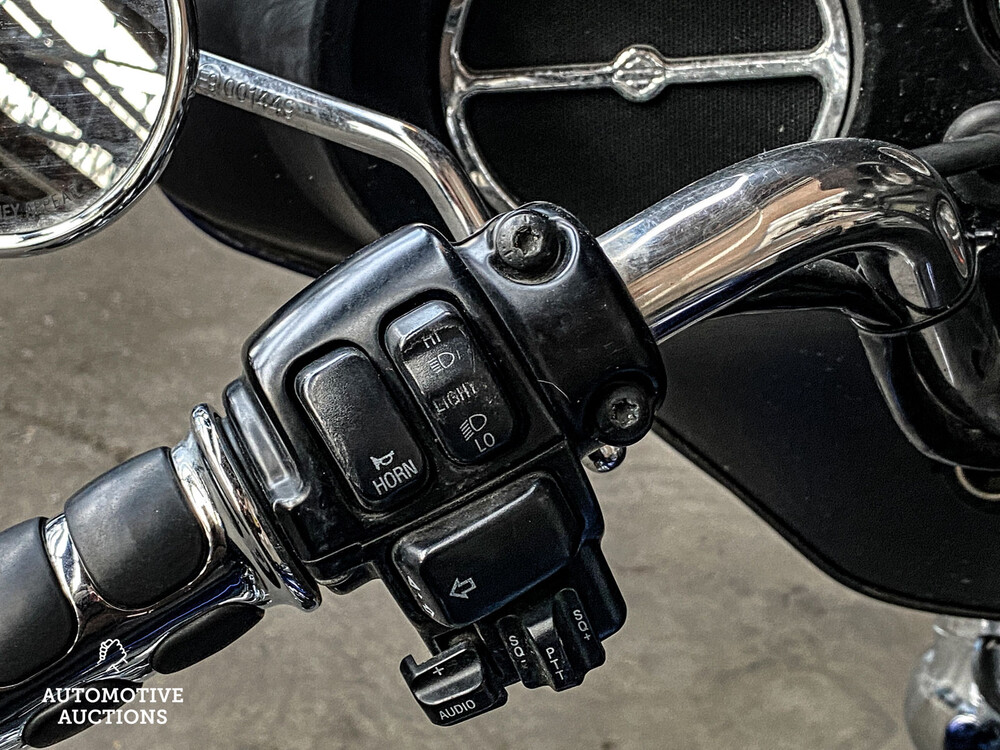 Harley-Davidson FLHT Electra Glide Ultra Classic Motorcycle Cruiser