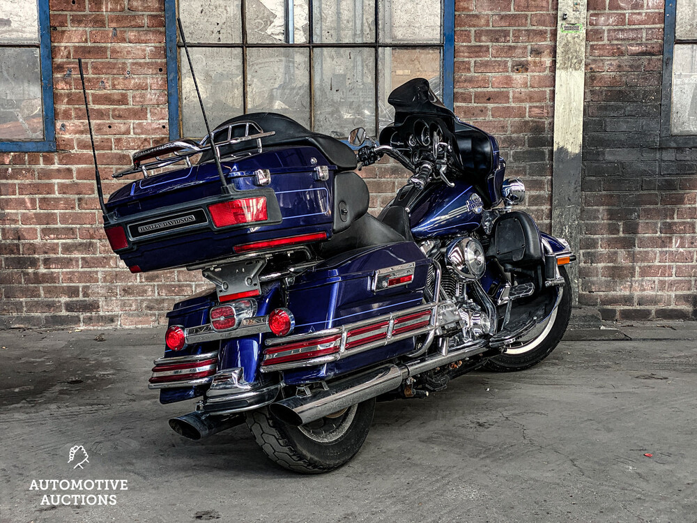 Harley-Davidson FLHT Electra Glide Ultra Classic Motorcycle Cruiser