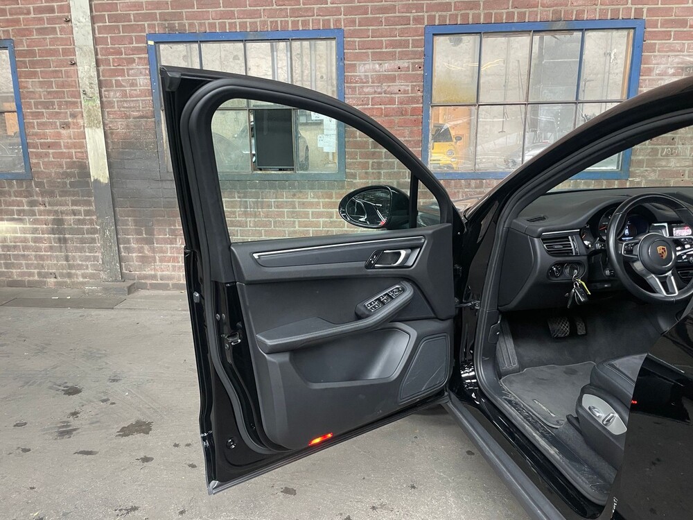 Porsche Macan Neues Modell 245PS 2019, J-370-JS