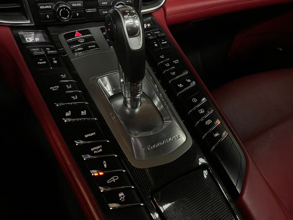 Porsche Panamera GTS 4.8 V8 441PS FACELIFT CARBON Sport-Chrono 2013, L-906-XR