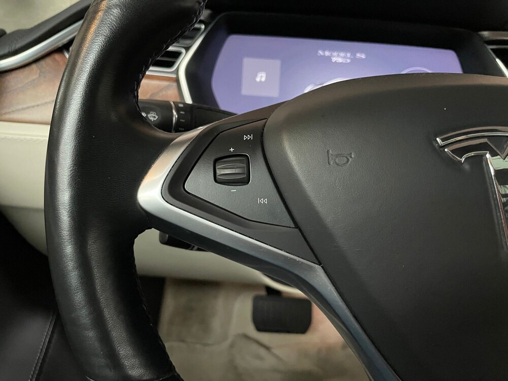 Tesla Model S 75D Basis -FACELIFT- 333PS 2018, SK-883-X