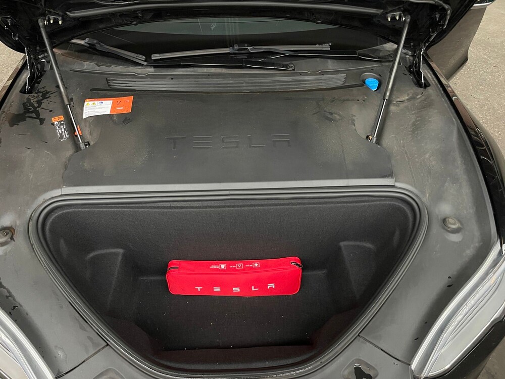 Tesla Model S 75D Basis -FACELIFT- 333PS 2018, SK-883-X