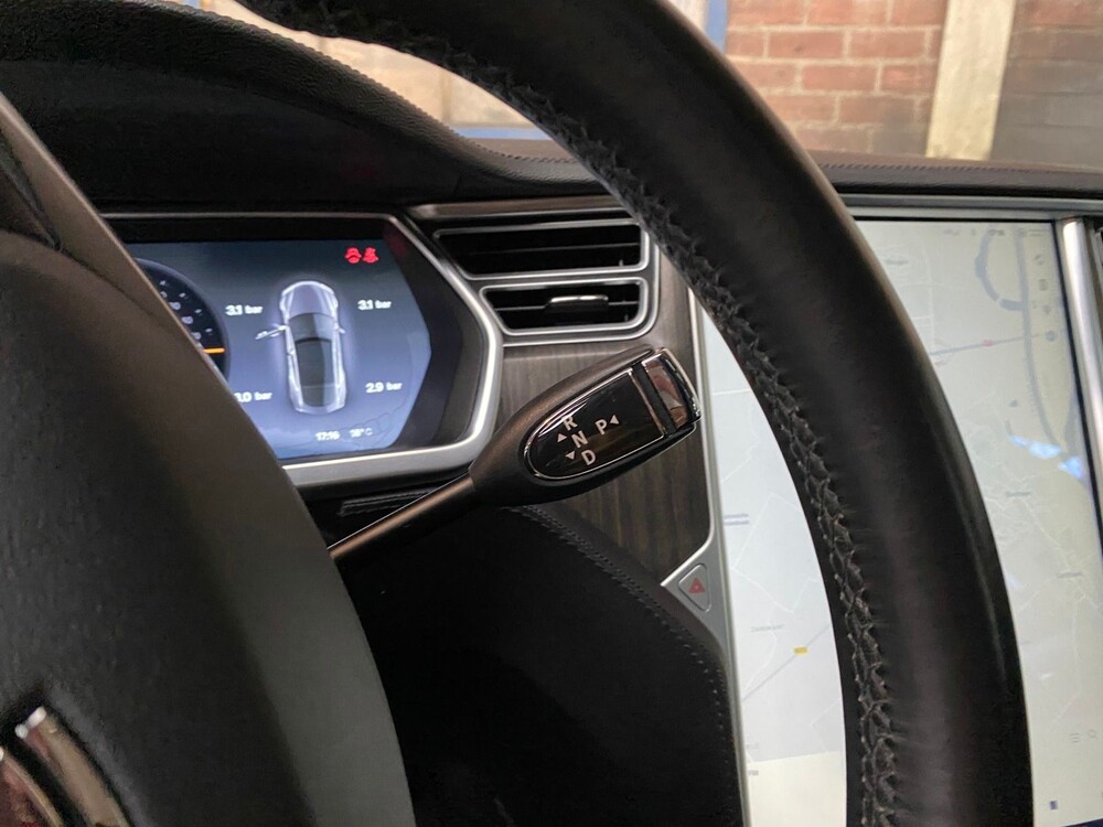 Tesla Model S 85 Base -FREE LIFETIME CHARGING TESLA- 275PS 2013 -Orig, NL-, 4-SPG-64