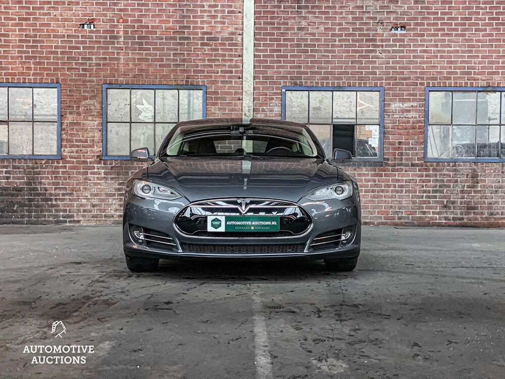 Tesla Model S 85 Base -FREE LIFETIME CHARGING TESLA- 275PS 2013 -Orig, NL-, 4-SPG-64