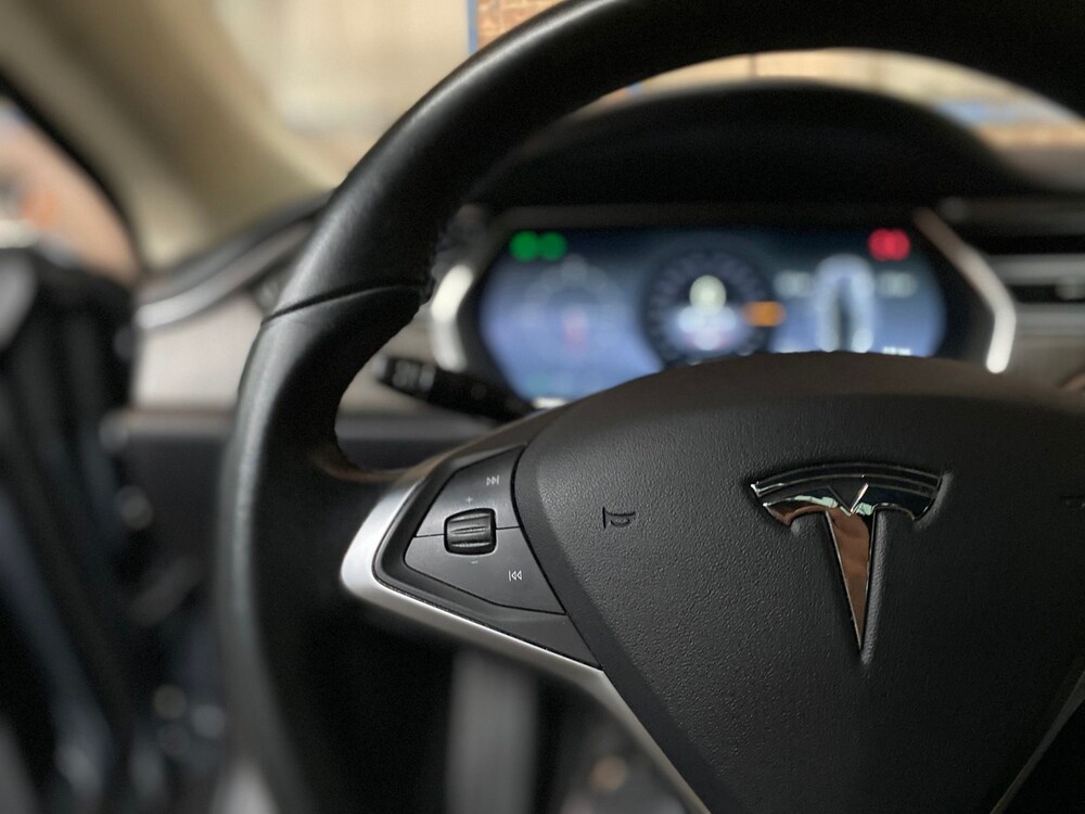 Tesla Model S 85 Base -FREE LIFETIME CHARGING TESLA- 275PS 2013 -Orig, NL-, 4-SPG-64