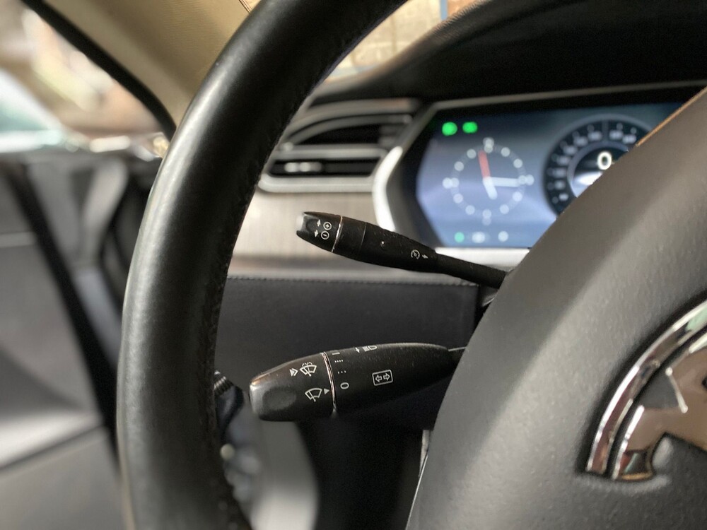 Tesla Model S 85 Base -FREE LIFETIME CHARGING TESLA- 275PS 2013 -Orig, NL-, 4-SPG-64