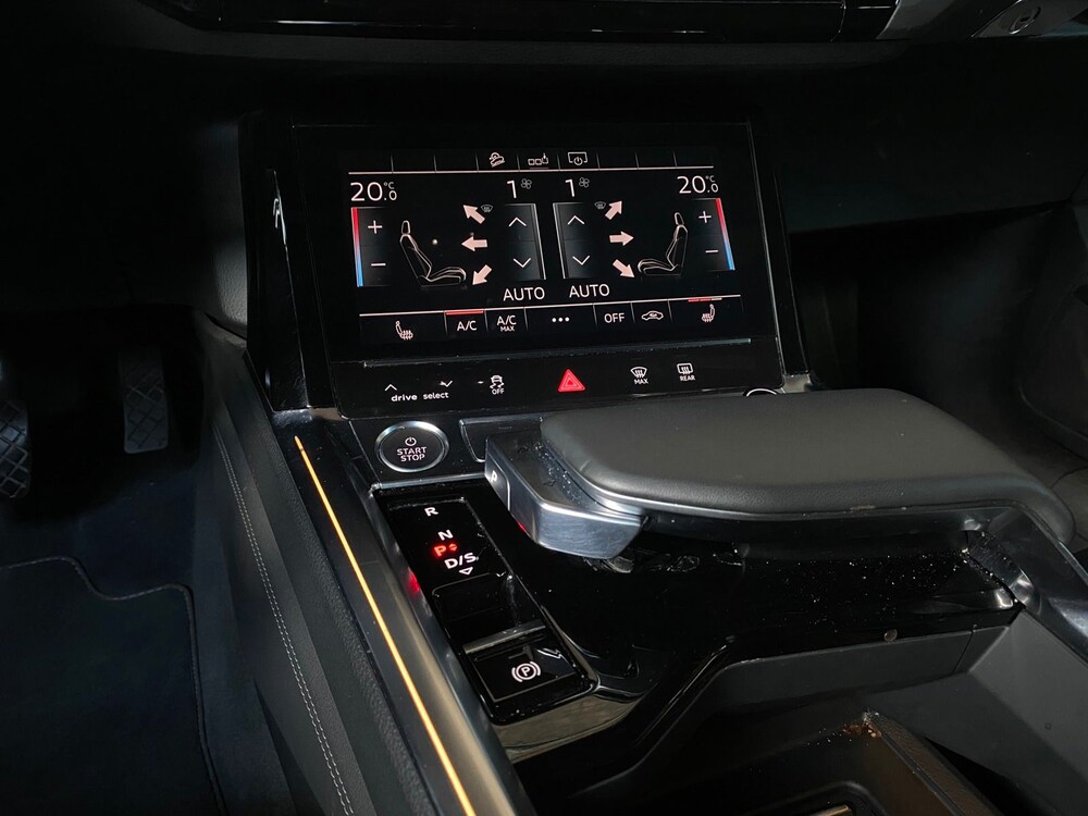 Audi e-tron 55 Quattro Edition-One advanced 95 kWh 360PS 2019 -orig. NL-, G-489-BX