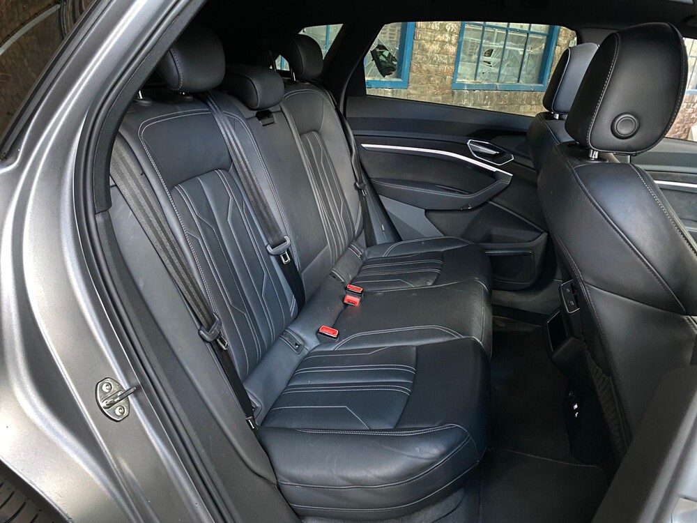 Audi e-tron 55 Quattro Edition-One advanced 95 kWh 360PS 2019 -orig. NL-, G-489-BX