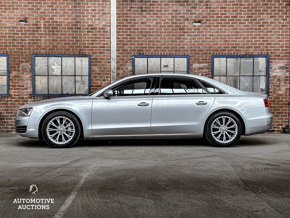 Audi A8 Lang 4.0 TFSI V8 435PS 2013