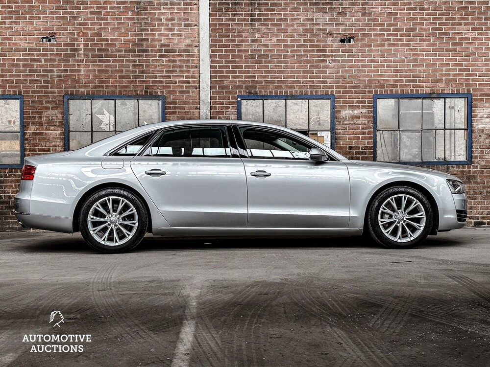 Audi A8 Lang 4.0 TFSI V8 435PS 2013