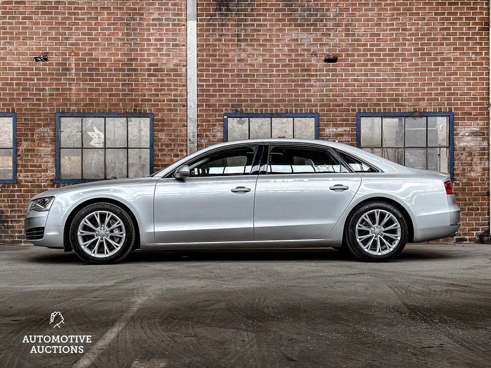Audi A8 Lang 4.0 TFSI V8 435PS 2013
