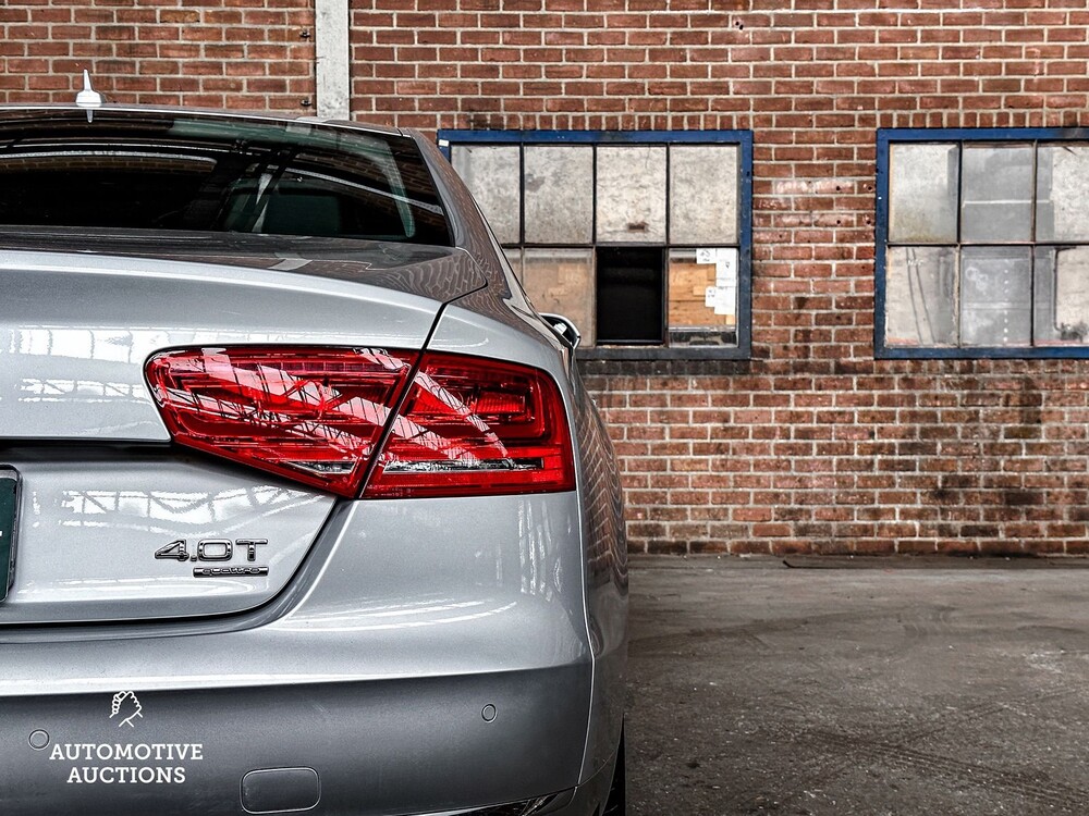 Audi A8 Lang 4.0 TFSI V8 435PS 2013