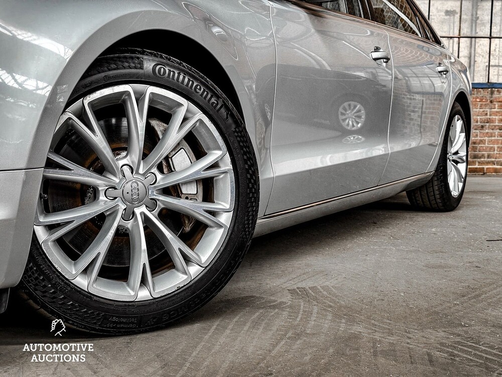 Audi A8 Lang 4.0 TFSI V8 435PS 2013