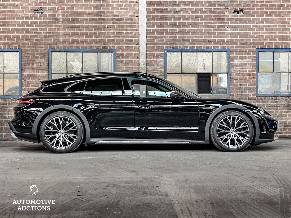 Porsche Taycan 4 Cross Turismo Performance Sport-Chrono 476hp 2023 -Manufacturer's Warranty-