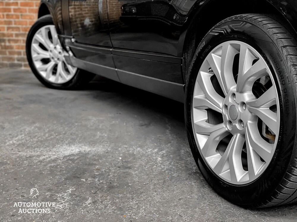 Land Rover Range Rover P400e LWB Vogue 404PS Facelift Plug-in Hybrid 2019 ORG-NL, XJ-426-S