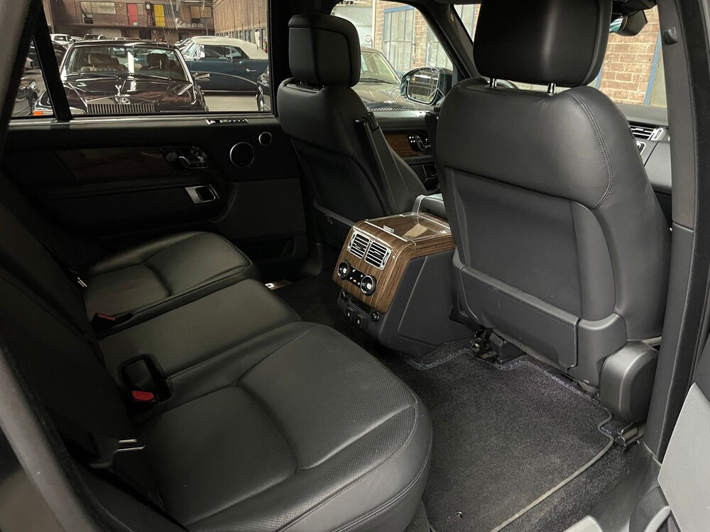 Land Rover Range Rover P400e LWB Vogue 404PS Facelift Plug-in Hybrid 2019 ORG-NL, XJ-426-S