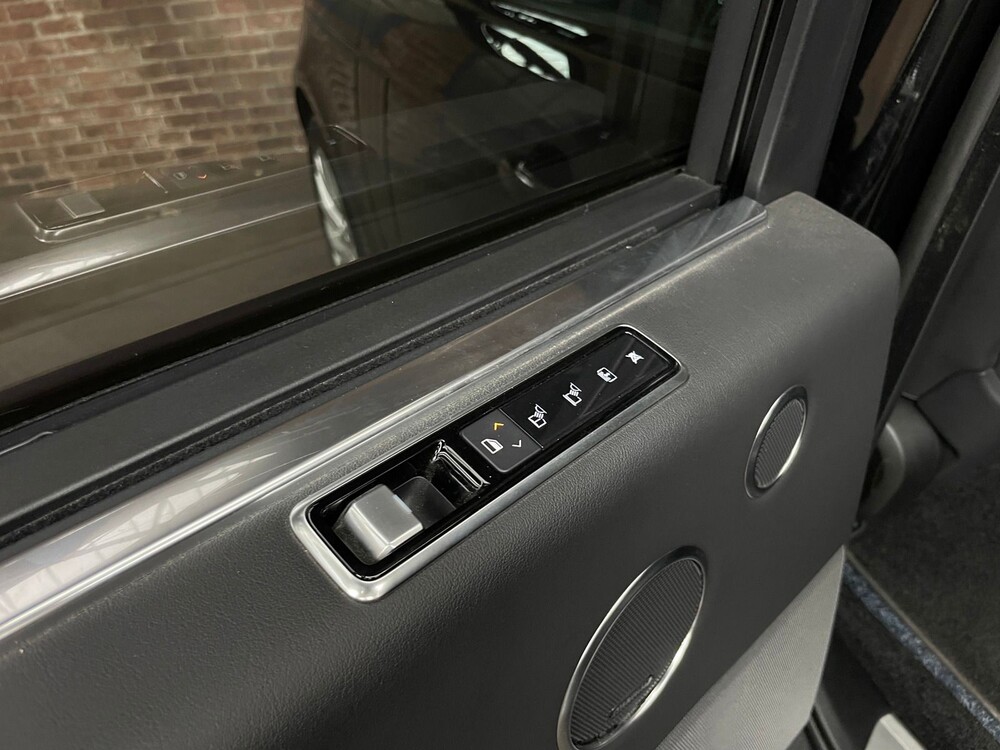 Land Rover Range Rover P400e LWB Vogue 404PS Facelift Plug-in Hybrid 2019 ORG-NL, XJ-426-S