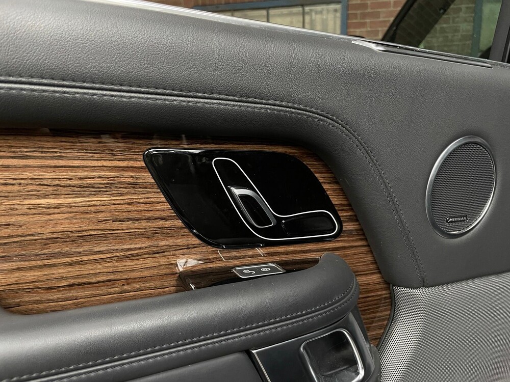 Land Rover Range Rover P400e LWB Vogue 404PS Facelift Plug-in Hybrid 2019 ORG-NL, XJ-426-S