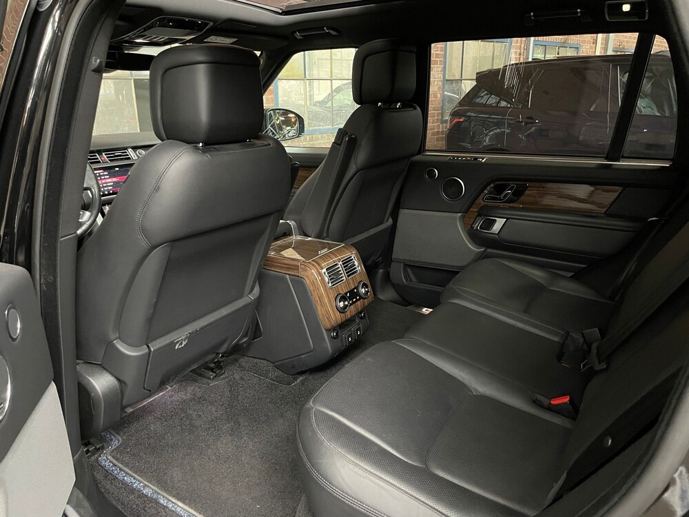 Land Rover Range Rover P400e LWB Vogue 404PS Facelift Plug-in Hybrid 2019 ORG-NL, XJ-426-S