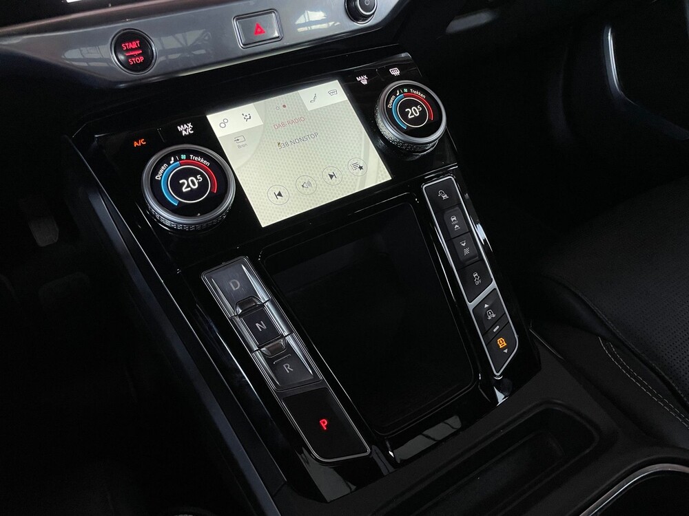 Jaguar I-PACE EV400 First Edition 90 kWh CARBON Black-Pack 400pk 2018 -Orig. NL-, XF-099-Z