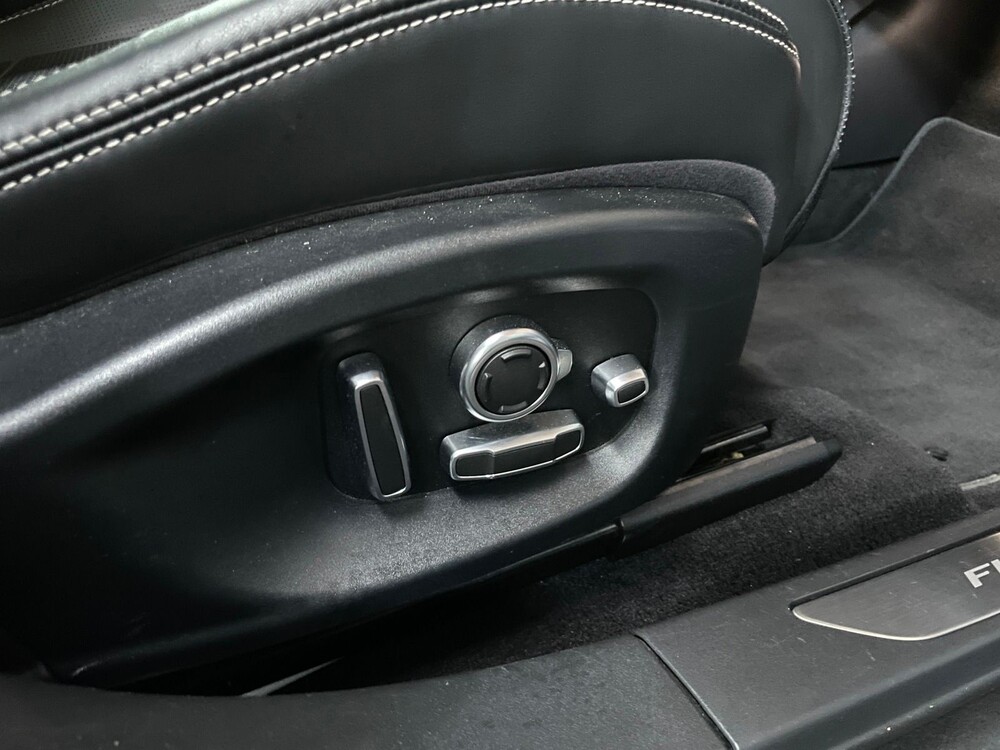 Jaguar I-PACE EV400 First Edition 90 kWh CARBON Black-Pack 400pk 2018 -Orig. NL-, XF-099-Z