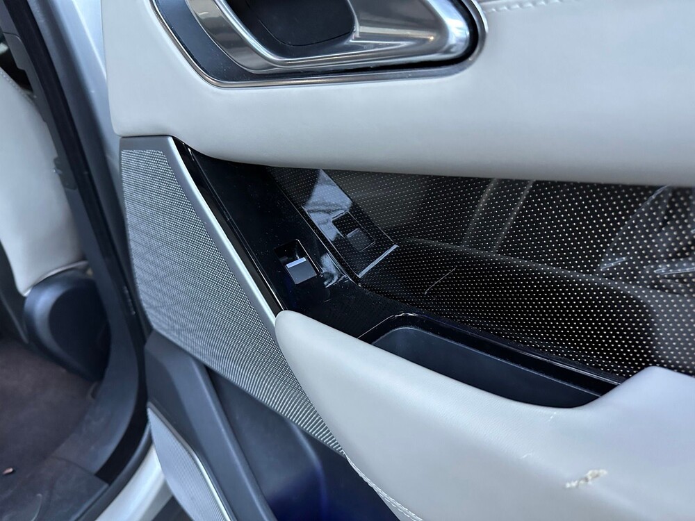 Land Rover Range Rover Velar 3.0 V6 AWD First Edition 300PS 2018, RP-270-X