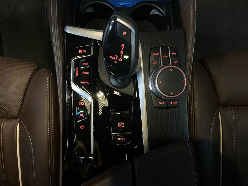 BMW 545e xDrive 545xe M-Sport High-Executive-Edition Plug-In Hybride 394pk ORG-NL (GARANTIE), K-331-JG