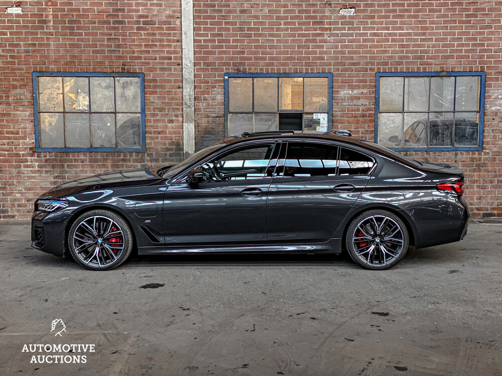 BMW 545e xDrive 545xe M-Sport High-Executive-Edition Plug-In Hybride 394pk ORG-NL (GARANTIE), K-331-JG