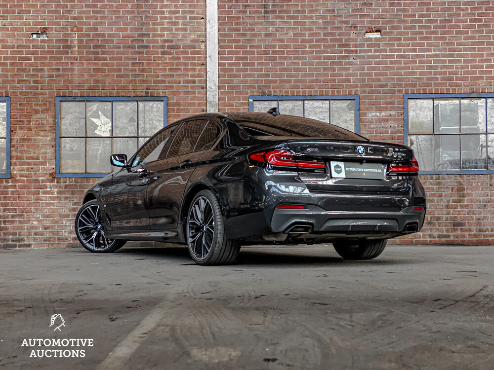 BMW 545e xDrive 545xe M-Sport High-Executive-Edition Plug-In Hybride 394pk ORG-NL (GARANTIE), K-331-JG