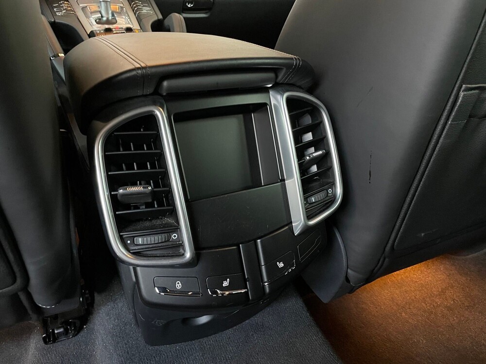 Porsche Cayenne Turbo 4.8 V8 500PS 2012