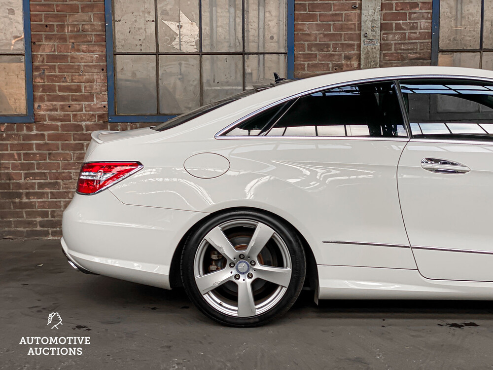 Mercedes-Benz E500 AMG 7G-TRONIC PLUS Coupé 388hp 2010