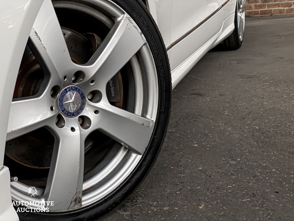 Mercedes-Benz E500 AMG 7G-TRONIC PLUS Coupé 388hp 2010