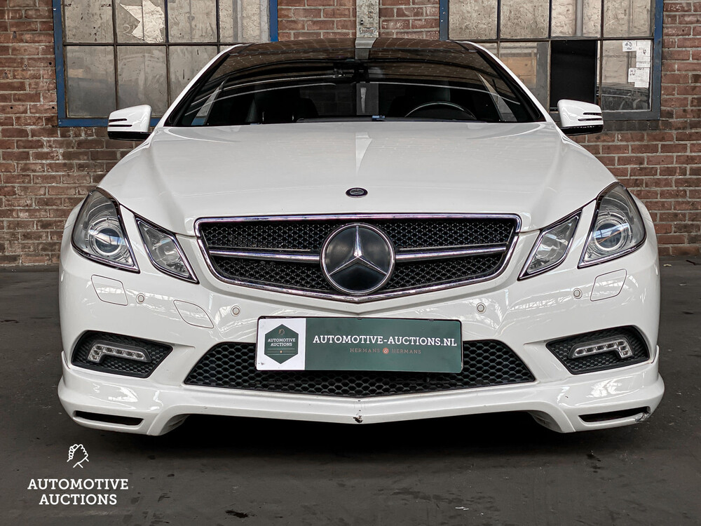 Mercedes-Benz E500 AMG 7G-TRONIC PLUS Coupé 388hp 2010