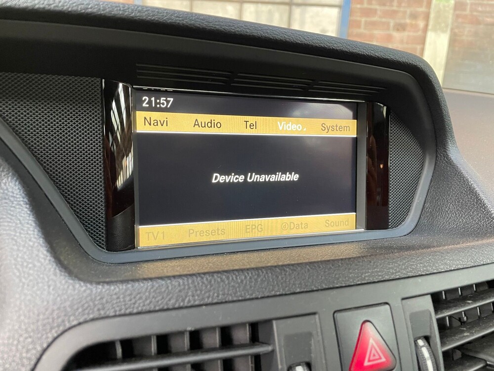 Mercedes-Benz E500 AMG 7G-TRONIC PLUS Coupé 388hp 2010