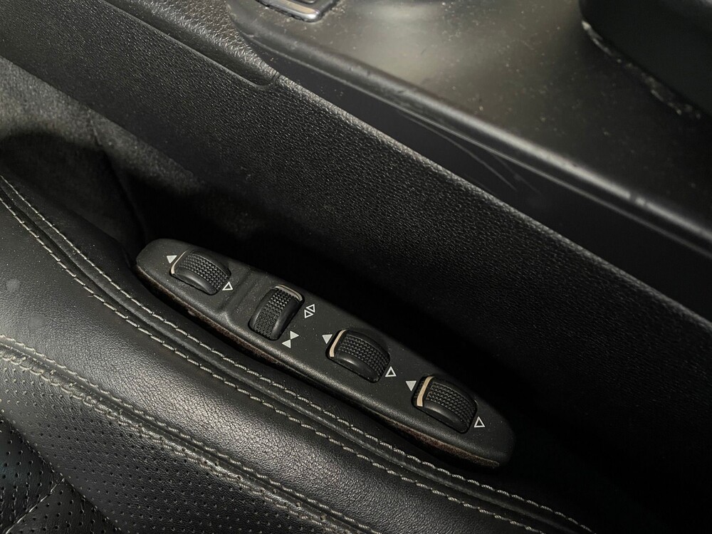 Mercedes-Benz E500 AMG 7G-TRONIC PLUS Coupé 388hp 2010