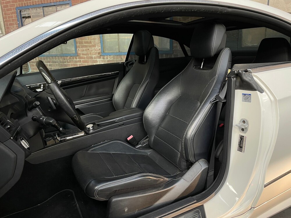 Mercedes-Benz E500 AMG 7G-TRONIC PLUS Coupé 388hp 2010