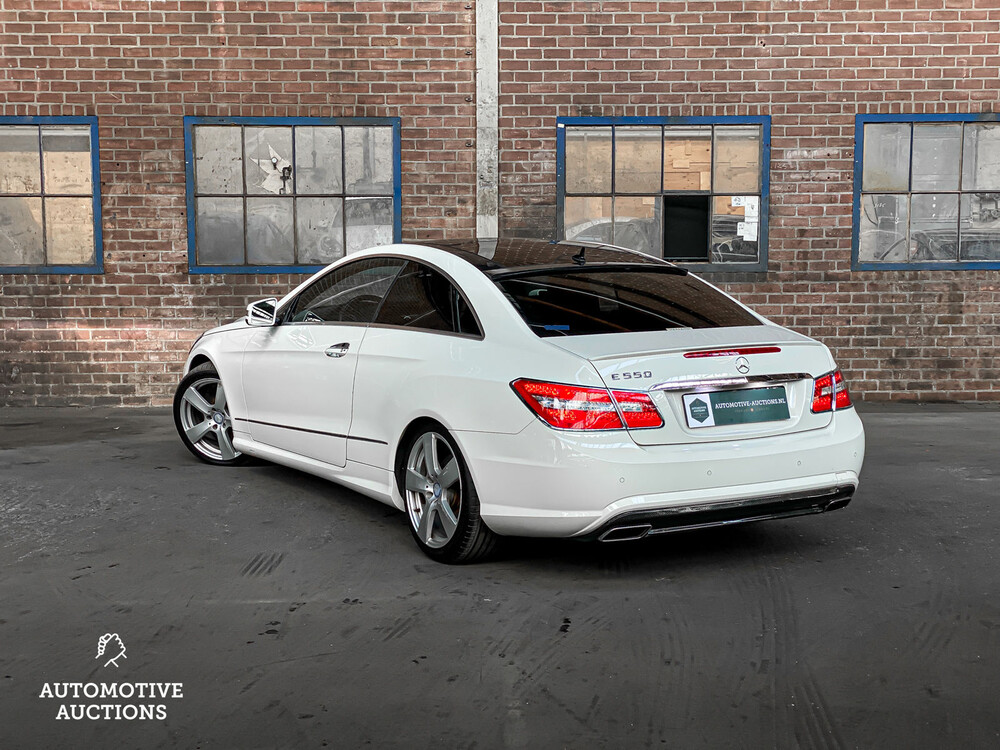 Mercedes-Benz E500 AMG 7G-TRONIC PLUS Coupé 388hp 2010