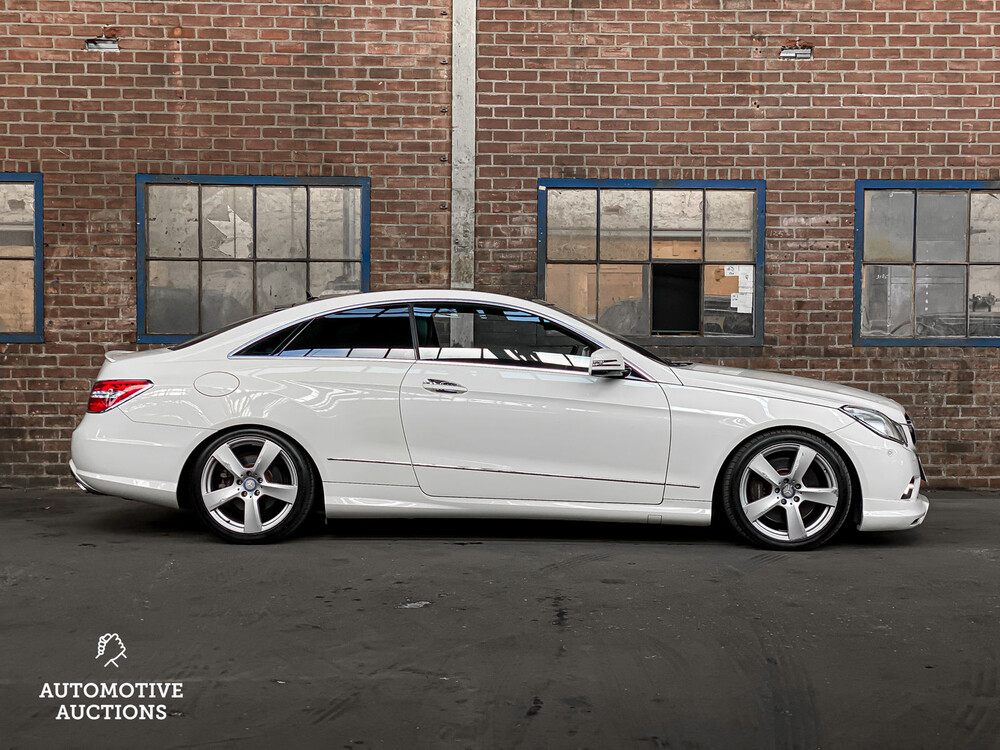 Mercedes-Benz E500 AMG 7G-TRONIC PLUS Coupé 388hp 2010