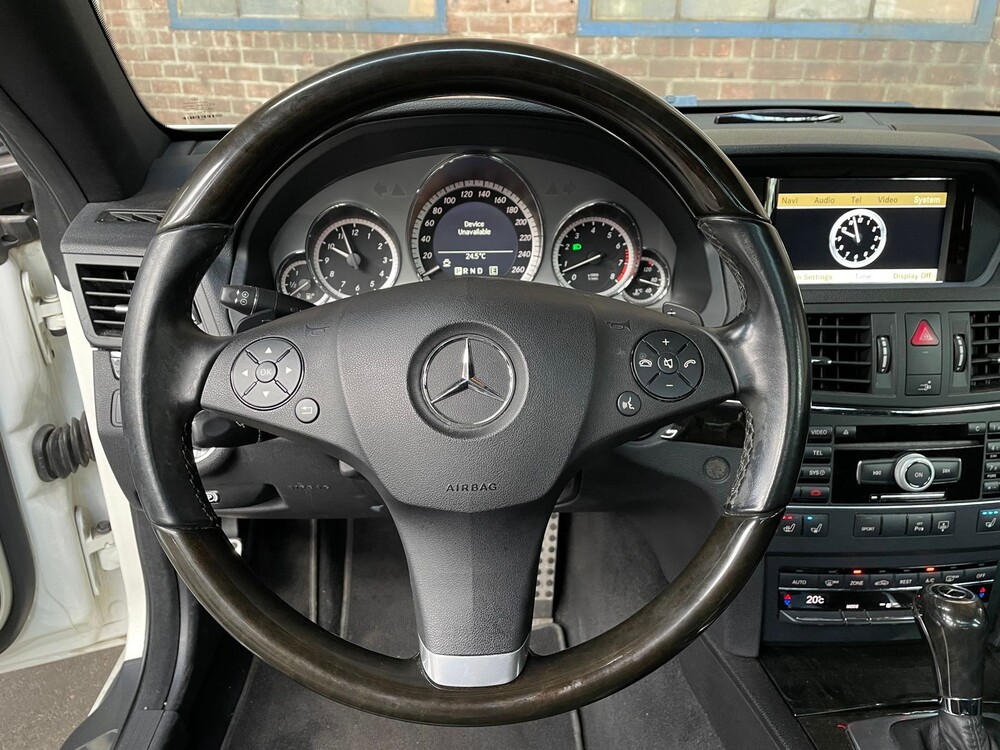 Mercedes-Benz E500 AMG 7G-TRONIC PLUS Coupé 388hp 2010