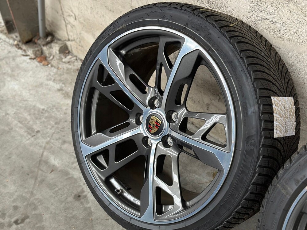 Porsche Taycan Cross Turismo 4 93kWh 381pk Sport-Chrono ORG-NL, L-175-SF