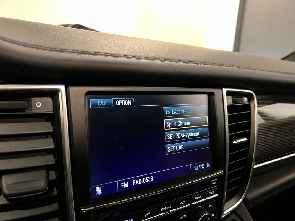 Porsche Panamera GTS 4.8 V8 430pk Sport-Chrono 2012 -Orig.  NL-, 84-XRP-5