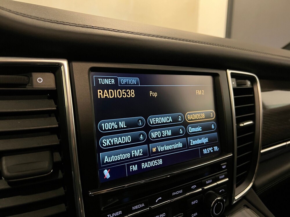 Porsche Panamera GTS 4.8 V8 430pk Sport-Chrono 2012 -Orig.  NL-, 84-XRP-5