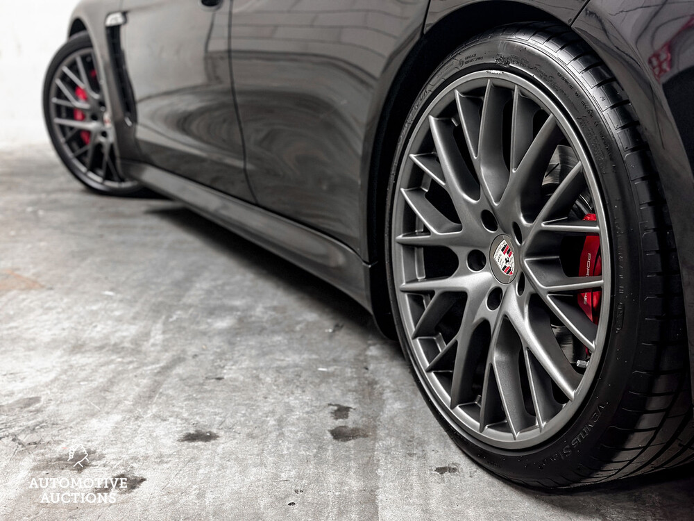 Porsche Panamera GTS 4.8 V8 430pk Sport-Chrono 2012 -Orig.  NL-, 84-XRP-5