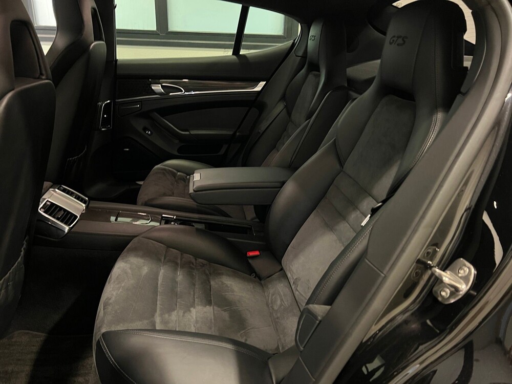 Porsche Panamera GTS 4.8 V8 430pk Sport-Chrono 2012 -Orig.  NL-, 84-XRP-5